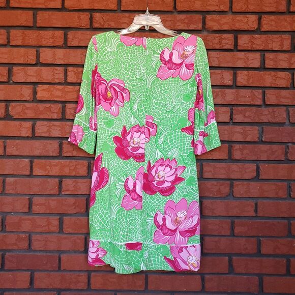 Lilly Pulitzer Dress Size 2 Green Pink Koi Fish Lotus Blossom Flower Shift - Picture 2 of 11